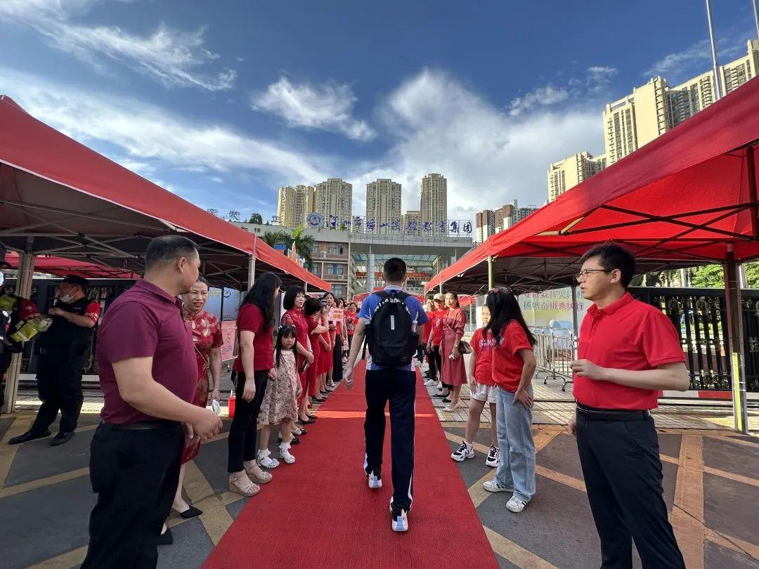 深圳坪山最新动态，学习变革的力量，成就梦想之舞台