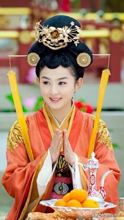 最新奶妈出装攻略，学习变化，自信闪耀，开启励志之旅