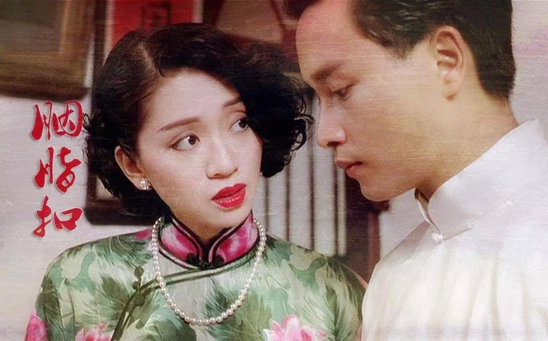 与女鬼同居的日子最新章节揭晓，高科技产品塑造未来生活新风尚